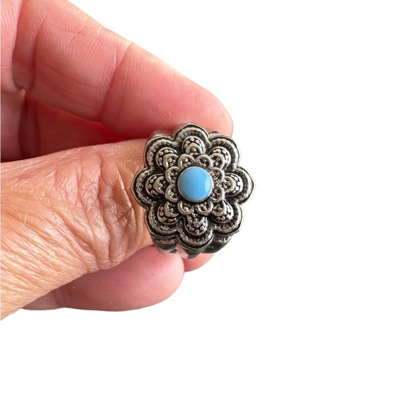 Vintage Bohemian Silver Flower and Turquoise Ring - Picture 3 of 5